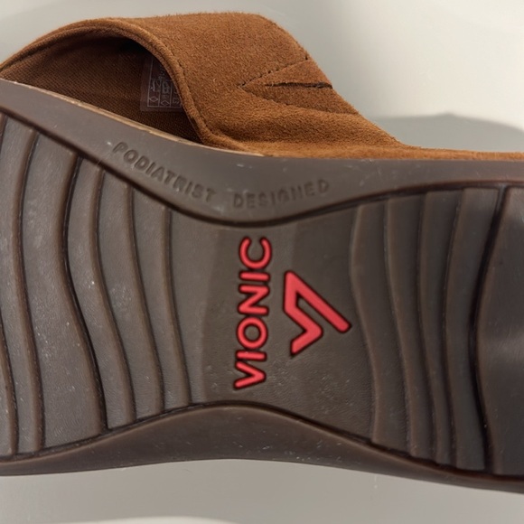 New Vionic Shoes 8 - Picture 15 of 16